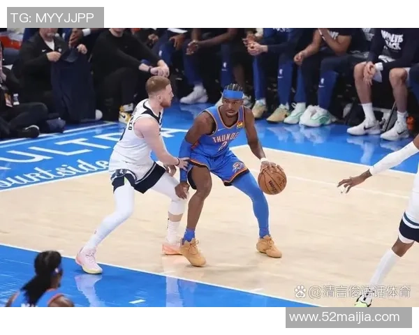 西部决赛首战雷霆对决勇士精彩回顾与赛后分析